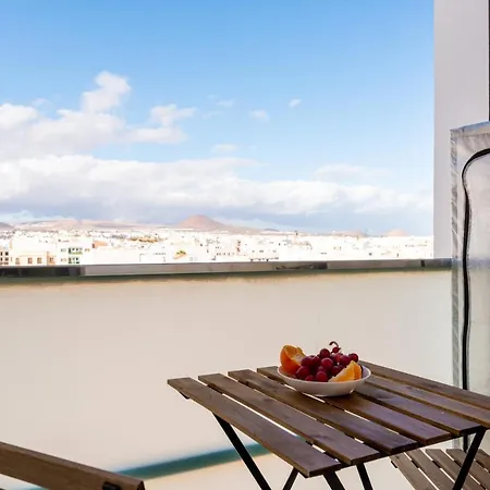 Fee4me: First Line Luxury Apartman Arrecife