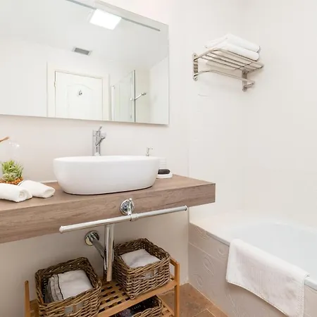 Lejlighed Fee4me: First Line Luxury *