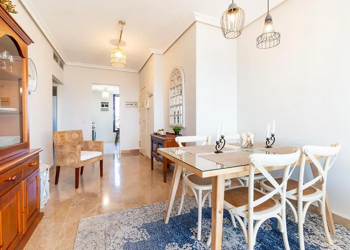 Fee4me: First Line Luxury Arrecife (Lanzarote)