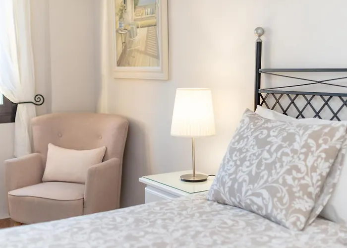 Fee4me: First Line Luxury Apartamento